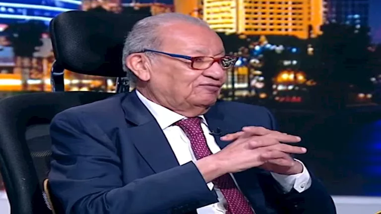 إبراهيم المعلم يروي قصة “العودة من الصفر”: تركتُ حلم أوروبا لأقف بجوار