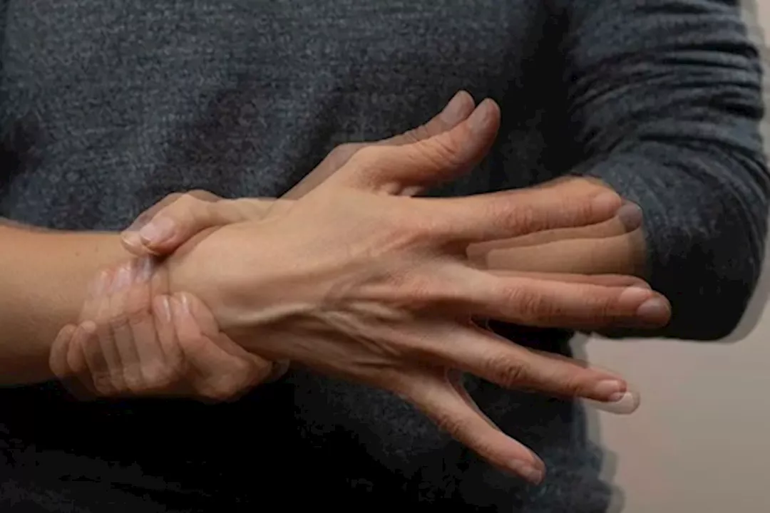 رعشة عند الجوع- طبيب يوضح أبرز أسبابها