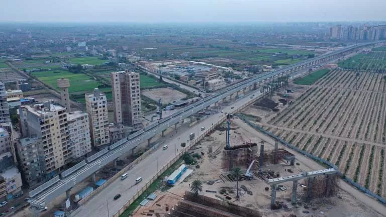 “النقل” تنشر لقطات جوية لتقدم أعمال مشروع مترو الإسكندرية