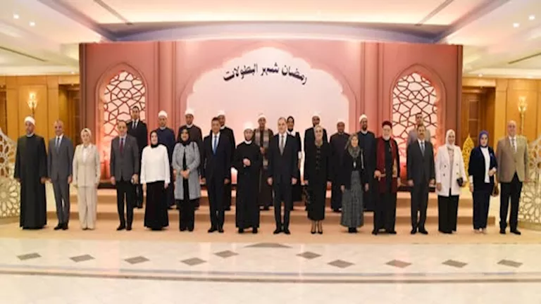 القوات الجوية تنظم ندوة تثقيفية دينية بحضور وزير الأوقاف 