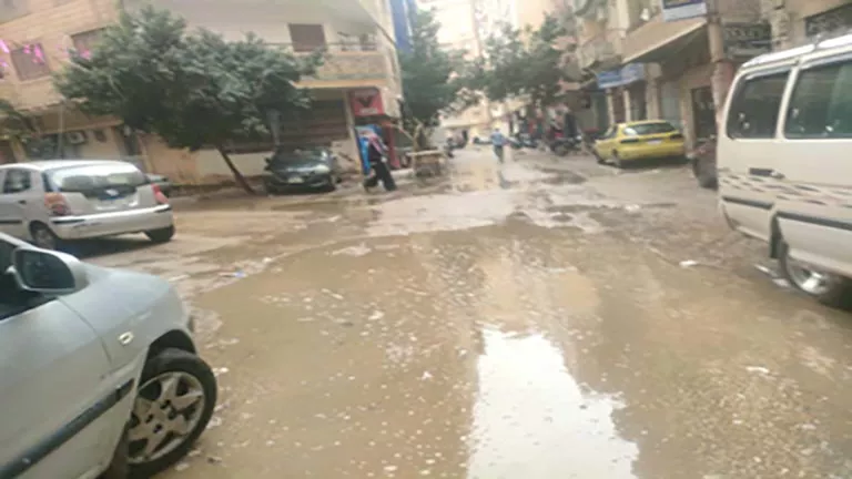 أمطار غزيرة تتساقط على محافظة الفيوم والمحافظ يعلن الطوارئ