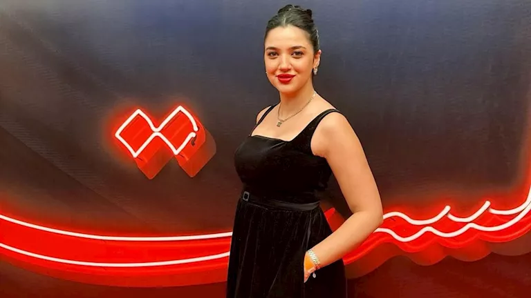 "جبت بيه مكياج".. كنزي مدبولي تعلق على أجرها في "رامز ليفل الوحش" 