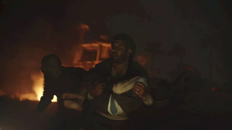 “ملابس باهتة وجروح مفتوحة”.. هكذا صَنع فريق “صحاب الأرض” واقع حرب غزة