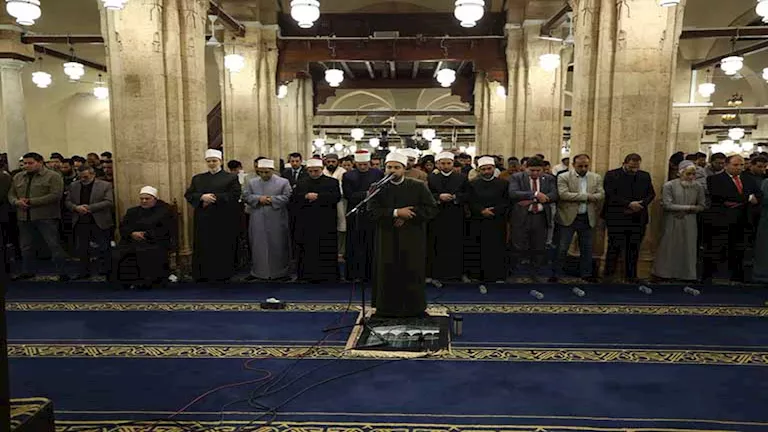 عاجل| صلاة التراويح بالجامع الأزهر.. قراءة متنوعة للقرآن الكريم 