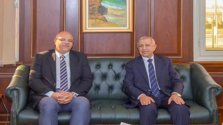 محافظ الإسكندرية: ربط البحث العلمي باحتياجات التنمية أولوية قصوى