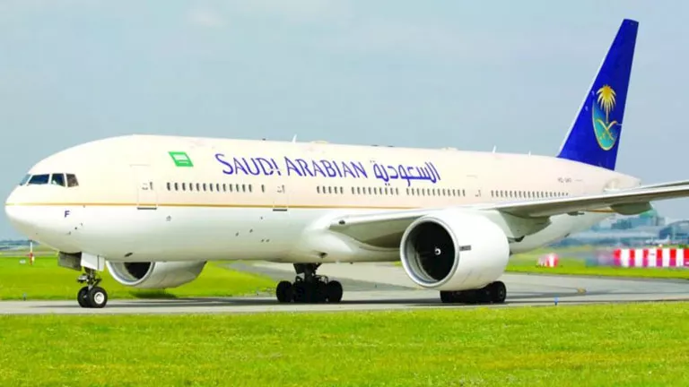 الخطوط السعودية تلغي عددا من رحلاتها الجوية مع تصاعد الأوضاع بالمنطقة 