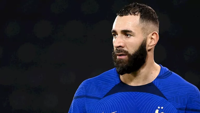 أول تعليق من كريم بنزيما بعد انتقاله للهلال السعودي 