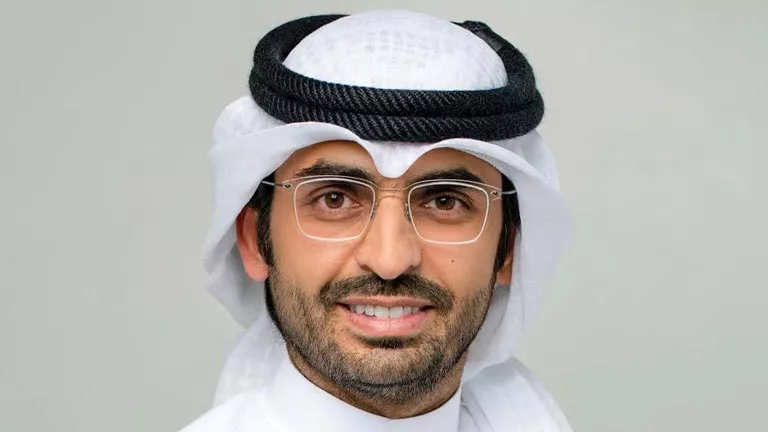 بعد أنباء إقالته بسبب منشورات.. الرأي الكويتية: وزير الإعلام استقال لأ