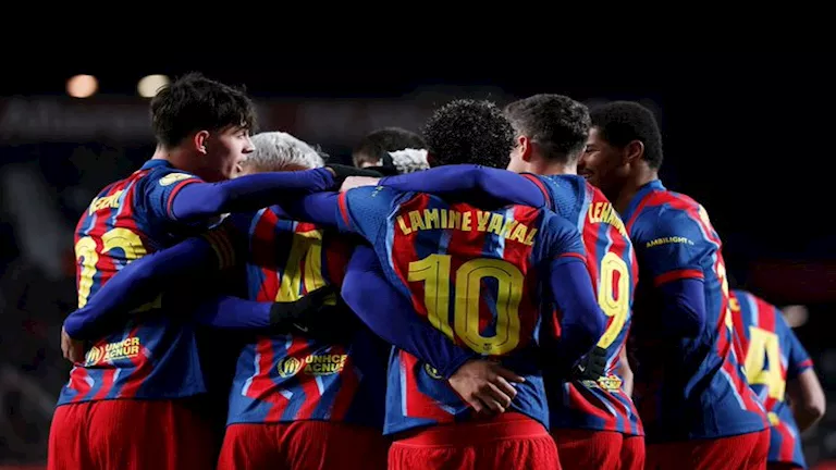 فليك يعلن تشكيل برشلونة لمواجهة ليفانتي.. ليفاندوفسكي ويامال بالهجوم