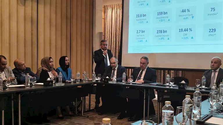 رئيس مصرف أبوظبي الإسلامي: نتوقع خفض المركزي لسعر الفائدة بين 5 و6% خلال 2026 