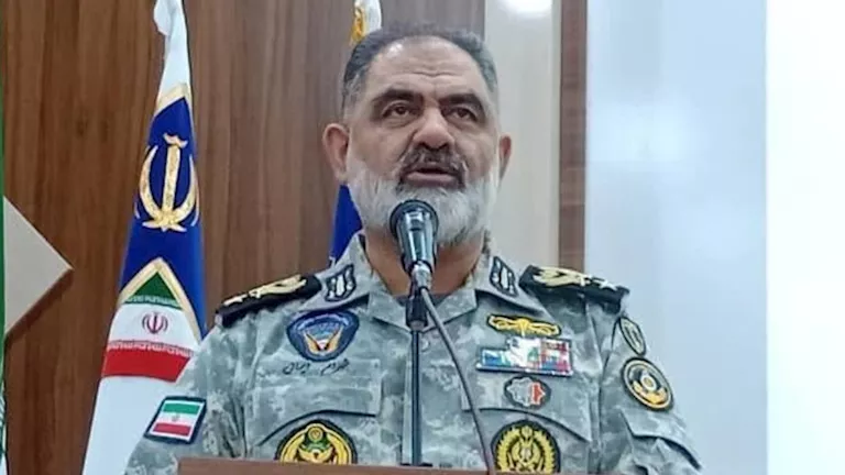 البحرية الإيرانية: لا يحق لأي سفينة معادية عبور مضيق هرمز