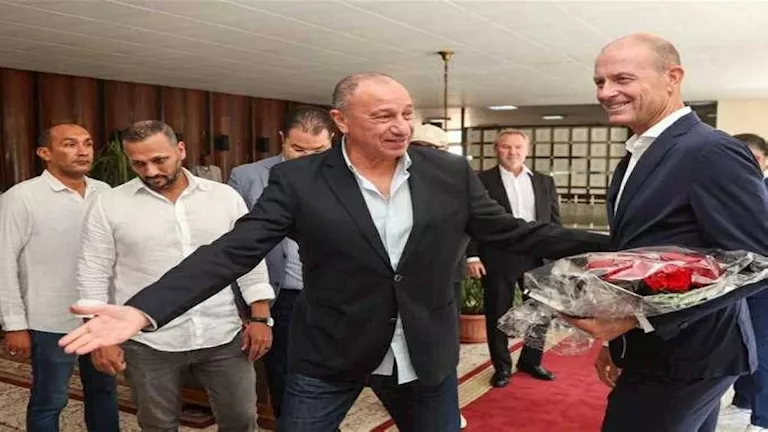 اجتماع مرتقب بين الخطيب وتوروب لمعرفة سبب تراجع المستوى