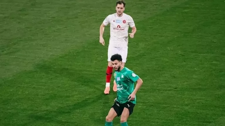 بمشاركة دونجا.. النجمة يتلقي هزيمة ثقيلة أمام ضمك في دوري روشن