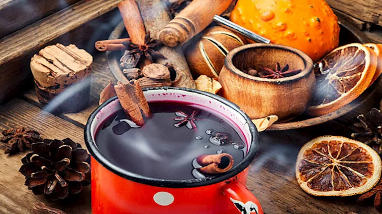 3 مشروبات صحية تقلل من خطر الإصابة باضطرابات القولون 