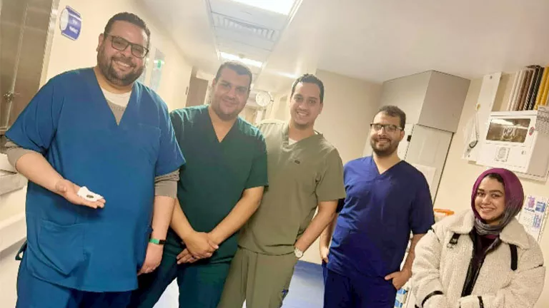 إنقاذ طفل ابتلع عملة معدنية بمجمع الشفاء الطبي في بورسعيد (صور)