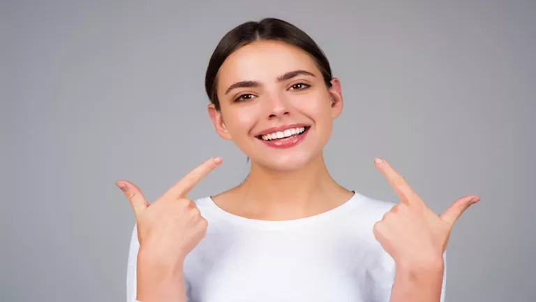 ما فوائد الابتسامة للصحة النفسية والجسدية؟ 