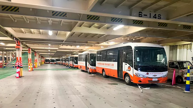 ميناء شرق بورسعيد يشهد تصدير 100 حافلة مصرية عبر السفينة SUNSHINE ACE