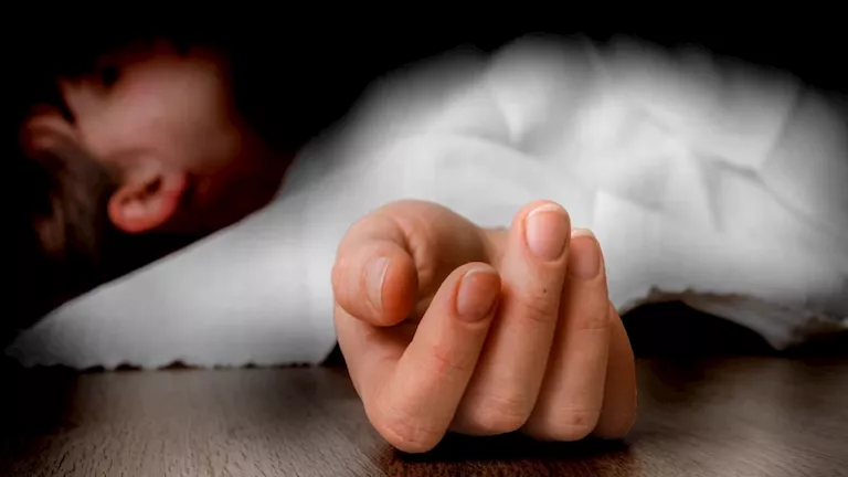 شاب يقتل شقيقته داخل مستودع أنابيب بالقليوبية