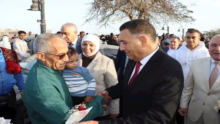 لقاء أسبوعي لمحافظ القليوبية لبحث الأزمات الخدمية