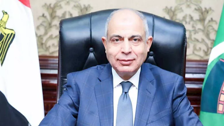 تشغيل اتوبيسات جديدة للنقل الداخلي بمركز مغاغة