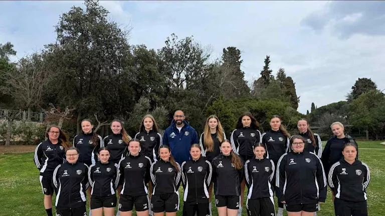 مدرب ولفسبيرجر النمساوي يكشف الفارق بين الكرة النسائية في مصر وأوروبا