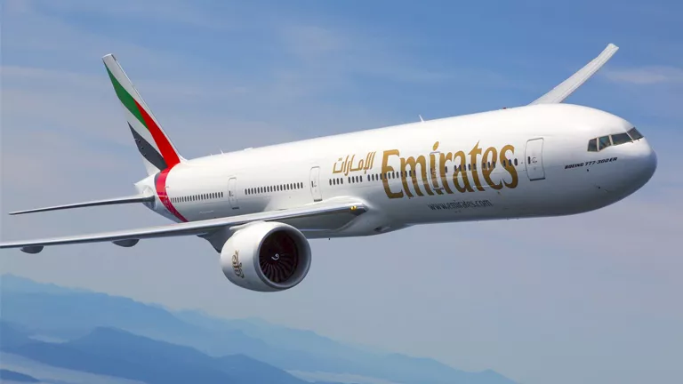 الإمارات تطلق رحلات إجلاء عبر “ممرات جوية آمنة”