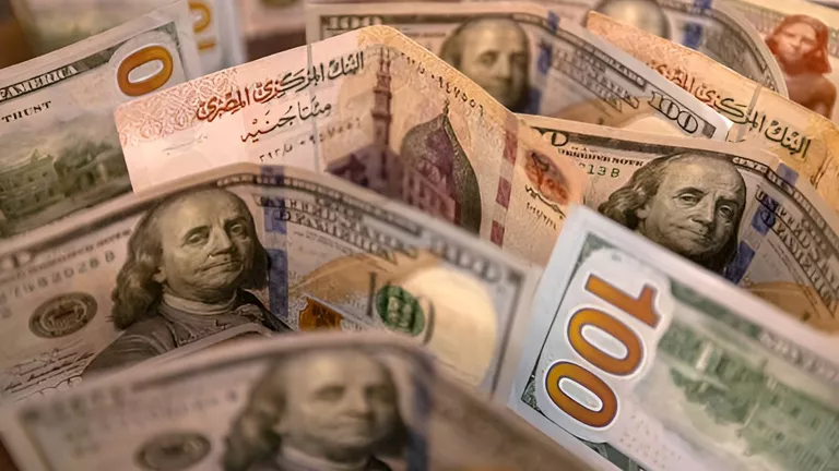 سعر الدولار في البنك الأهلي المصري خلال تعاملات اليوم 1-4-2026.. تراج