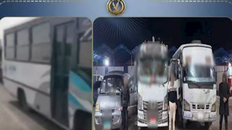 مصر – اختصار الطريق كاد أن يكلّف حياتهم… ضبط 3 سيارات تسير في الاتجاه المعاكس