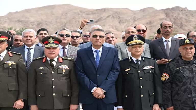 رفع حالة الطوارئ بالمحافظة ومتابعة مستمرة لمخرات السيول وسط نشاط الريا