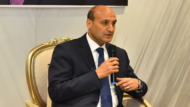 محافظ أسيوط يهنئ البابا تواضروس بعيد القيامة: وحدة المصريين أساس الاستقرار 