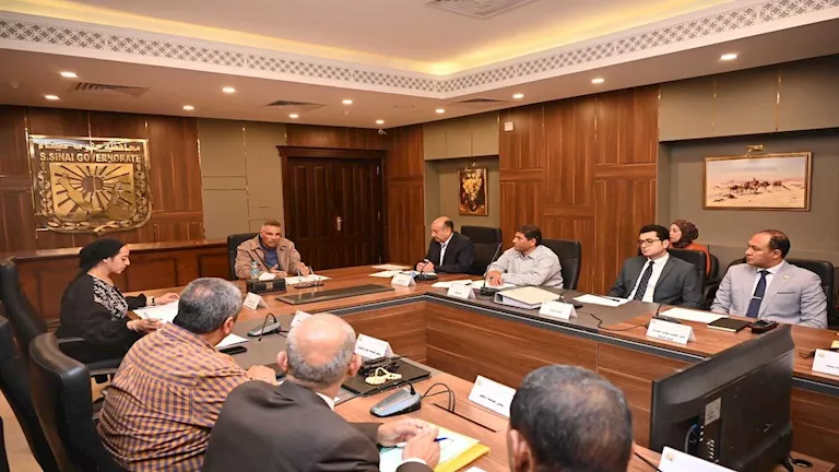 مصر – توجيهات بالالتزام بالمعايير البيئية وتسهيل الإجراءات مع تعزيز الرقابة