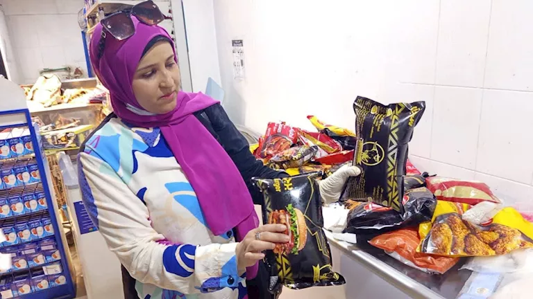 حملة بالأقصر تضبط لحوم ودواجن فاسدة وتحرر محضرًا ضد المخالفين