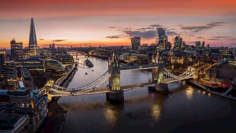 إحداها عربية شهيرة.. قائمة أقوى 10 مدن في العالم 