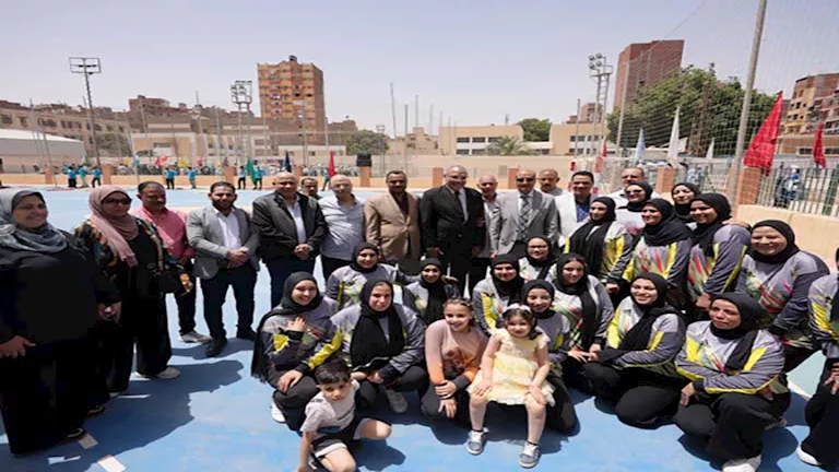 بالصور- محافظ أسيوط يكرم الأبطال الرياضيين ويشيد بإنجازاتهم العالمية