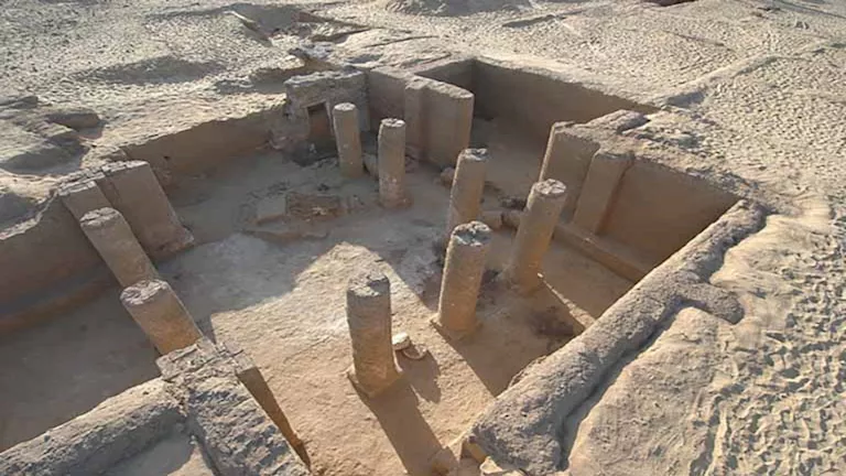 ين معبد “تحوت” وأقدم كنائس مصر.. “أمهدة” تكشف خريطة التحول الديني في ا