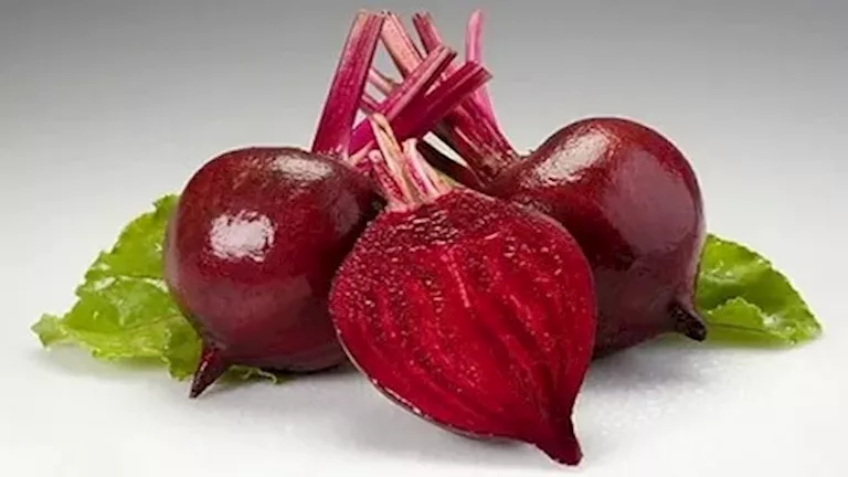 هل شرب عصير البنجر يوميًا هو المفتاح الطبيعي لتعزيز مناعتك؟ 