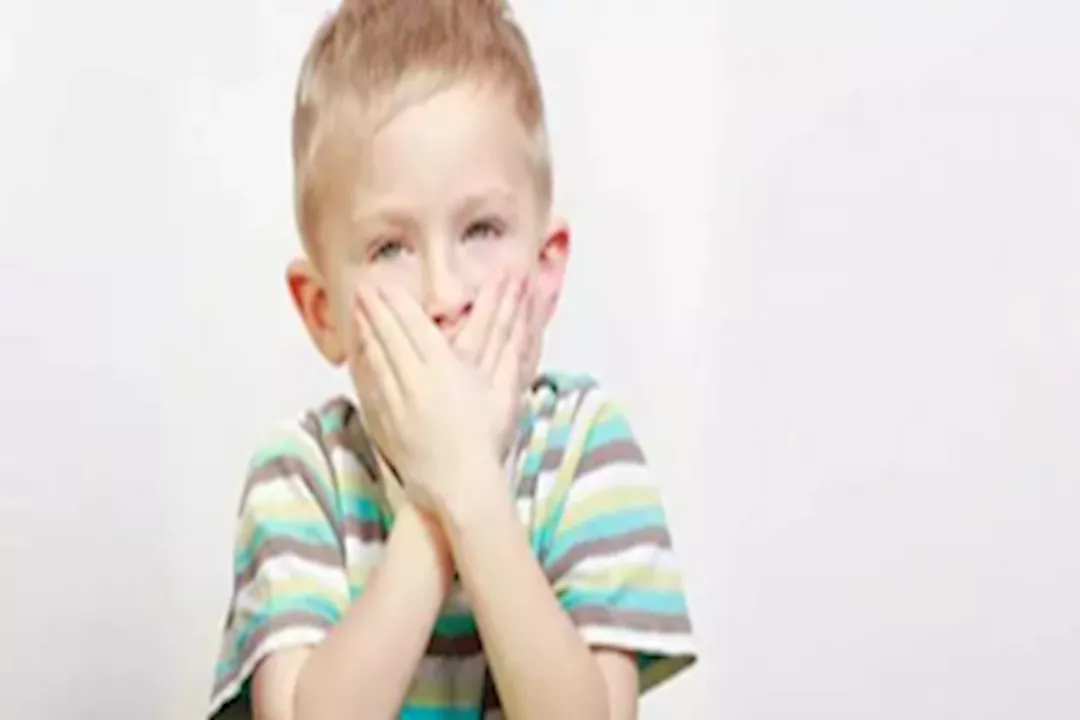 تأخر النطق - ارتشاح طبلة الأذن