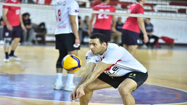 طائرة الزمالك تتخطى طلائع الجيش بثلاثية في ربع نهائي كأس مصر