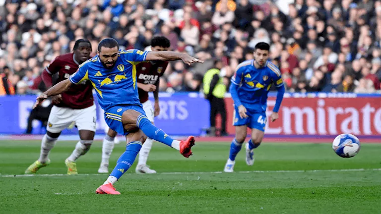 ليدز يونايتد يقصي وست هام بركلات الترجيح