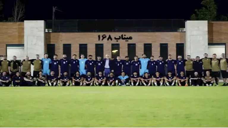 168 ضحية.. لافتة إنسانية على غرفة ملابس إيران في كأس العالم 2026 168 ضحية.. لافتة إنسانية على غرفة ملابس إيران في كأس العالم 2026