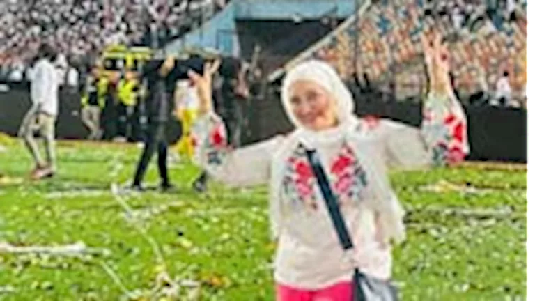 احتفال خاص من زوجة معتمد جمال بلقب الدوري المصري