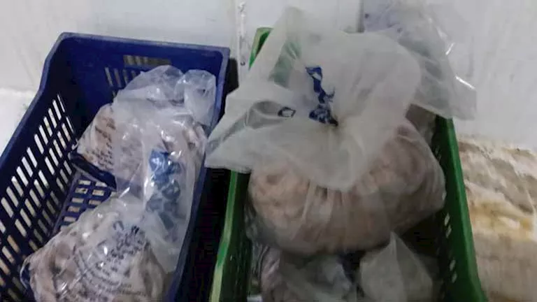 ضبط 850 كيلو لحوم ومصنعات فاسدة بالقناطر الخيرية (صور)