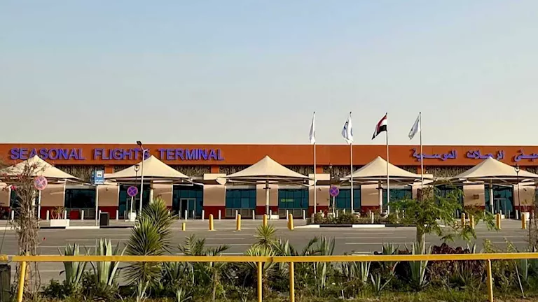 مطار القاهرة ينهي مرحلة سفر الحجاج ويعلن موعد أولى رحلات العودة من جدة