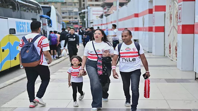 حافلات جماهير الزمالك تتحرك إلى برج العرب لمؤازرة الفريق أمام سموحة