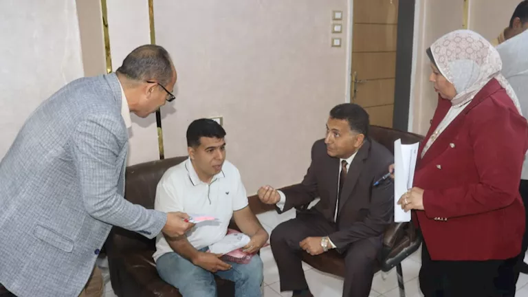 قرارات عاجلة لمحافظ القليوبية خلال لقائه بمواطني كفر شكر