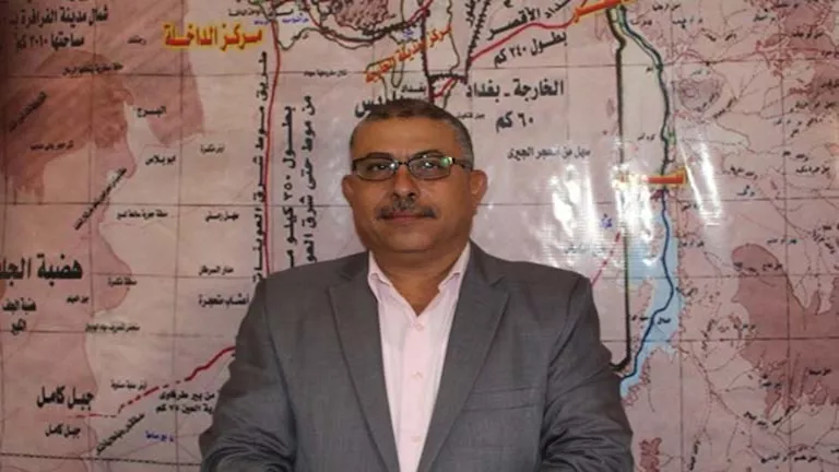 الوادي الجديد تنفذ مشروع تثبيت الكثبان الرملية والواحات الخضراء بالخار