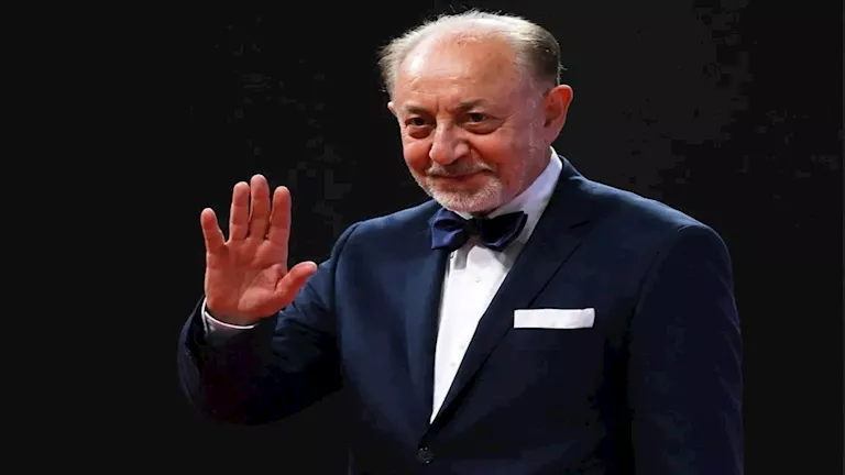 وفاة الفنان عبدالعزيز مخيون بعد وعكة صحية شديدة_6