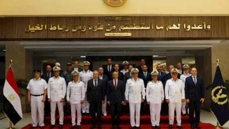 تكريم الضباط المتميزين واستعراض إنجازات الداخلية في يوم التدريب 2026