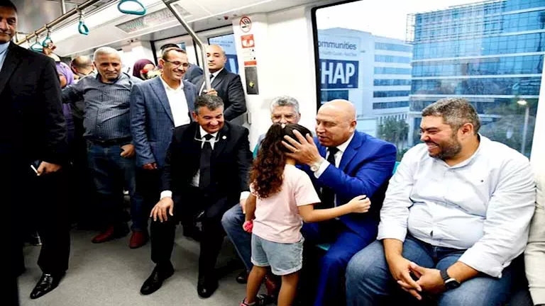 وزير النقل يتفقد مونوريل شرق النيل ويوجه برفع مستوى الخدمات المقدمة ل