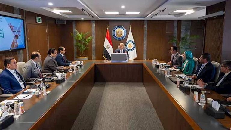 وزير البترول يبحث مع “إيجاس” تسريع تنمية حقول الغاز وجذب استثمارات جدي
